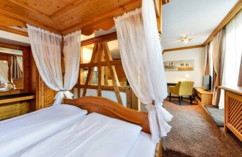 Bad Urach Hotel | Flair Hotel Vier Jahreszeiten