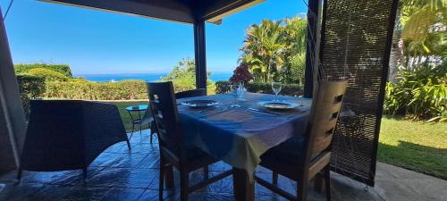 Tamarin Apartment | Flamboyant Ocean View - ex Hillside Haven