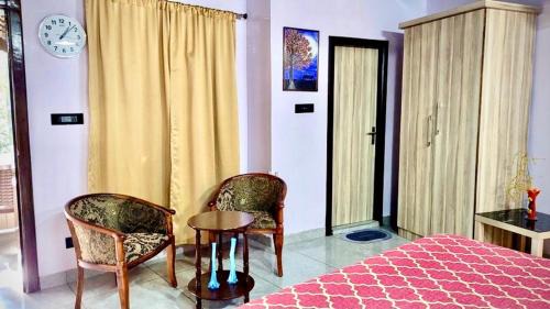 Mallital House | Flamingo Cottage
