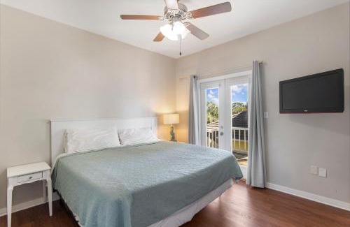 Fort Walton Beach - Destin House | Flamingo Cove Coastal - 3 King Beds - Bunkbeds - Grill
