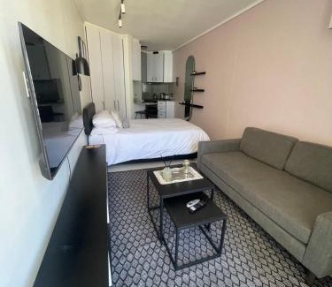Sea Point Apartment | Flamingo in Sea Point