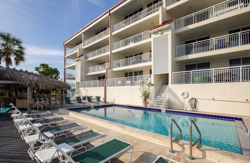 Meadows Condo | Flamingo Retreat-waterfront 2BR 2BA condo w/pool & boat slip