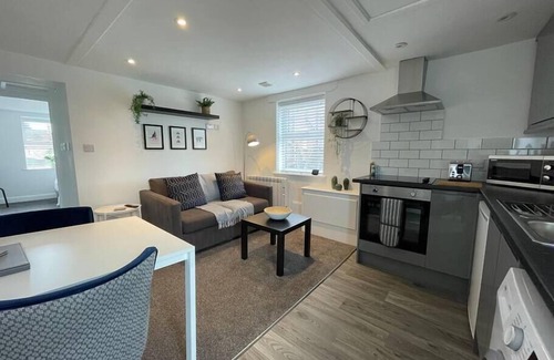 Wellington Apartment | Flat 1 High Street Apartments, One Bed