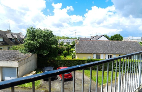 Deux Croix-Banchais Apartment | Flat 15 min walk from Parc Balzac Angers - 6 people