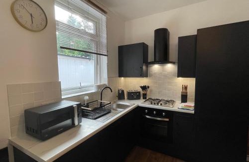 Edgbaston Apartment | Flat 2, 297 Gillott Road, B16 0RT