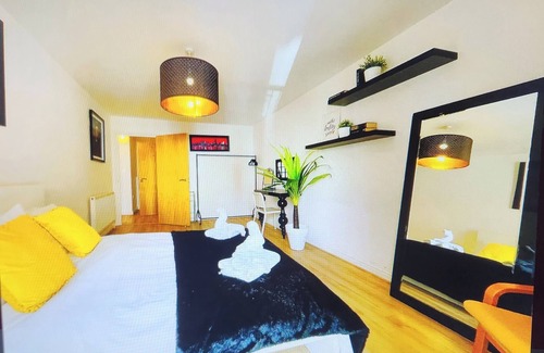 Saint Paul's Apartment | Flat 4 Pembroke Court