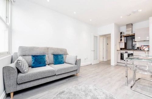 Colville Apartment | Flat 5 · Stunning 2-Bed Notting Hill Portobello Apartment