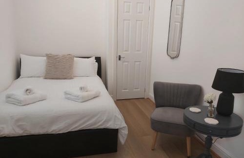 Portsmouth Apartment | Flat 7 - Newly Renovated