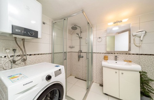Kaleici Apartment | Flat at Hadrian Gate, 10 min to Mermerli Beach