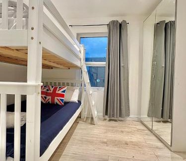 Earlsfield Apartment | Flat B Garrat Lane