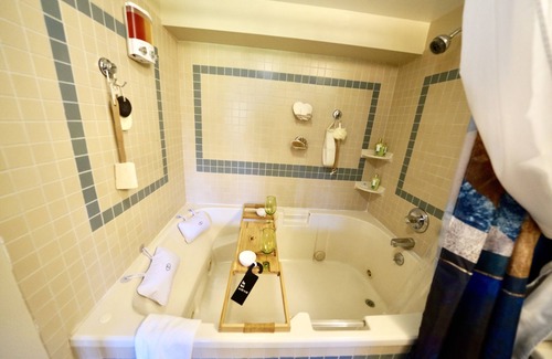Homer Bed & Breakfast | Flat Fish Lodge B&B