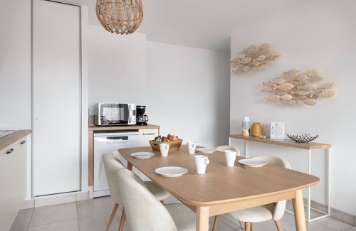 Pleneuf-Val-Andre Apartment | Flat for 4, with sea view, in Pléneuf