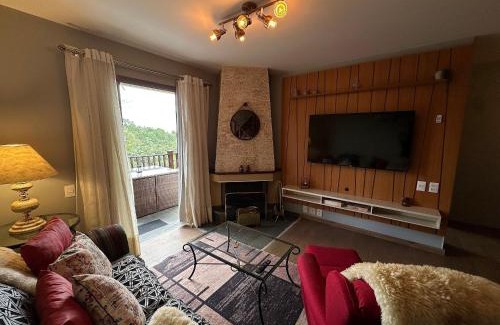 Alto do Capivari Hotel | Flat for 6 people at Home Green Home