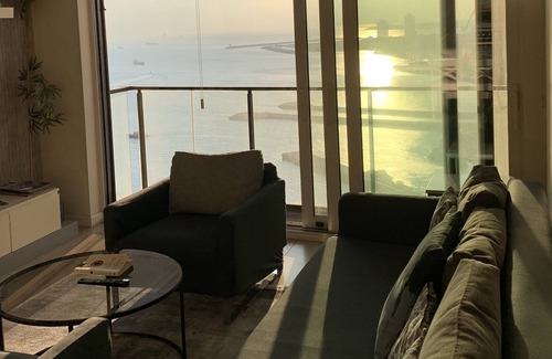 Zeytinburnu Apartment | Flat for rent in complex with sea,view, pool,gym