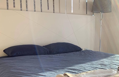 Zeytinburnu Apartment | Flat for rent in complex with sea,view, pool,gym