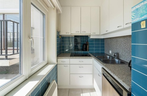 Blankenberge Apartment | Flat in Bruges with Panoramic City Views