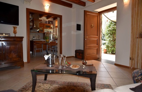 Pisogne Apartment | Flat in Pisogne with Lake Iseo View