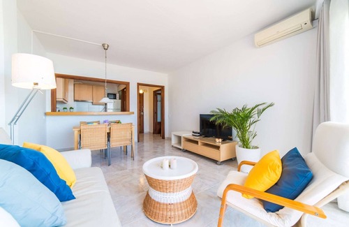 Alcudia Apartment | Flat in Puerto Alcudia with Stunning Sea Views