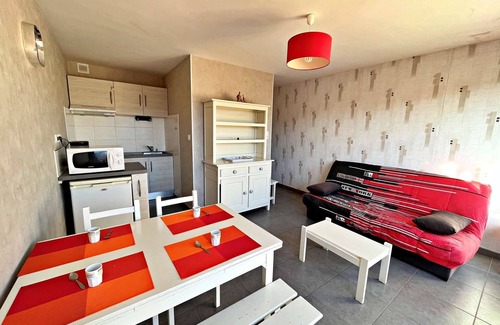 Marseillan Plage Apartment | Flat in the center of Marseillan plage