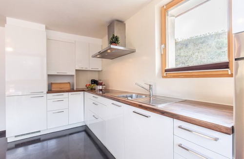 Ardez Apartment | Flat on the upper floor of Muglin: a cottage feeling and modernity in the 4.5-room maisonette flat