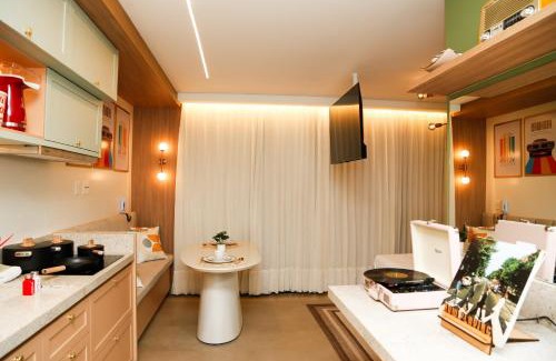West Sector Apartment | Flat Retro - Piscina, Sauna, Coworking