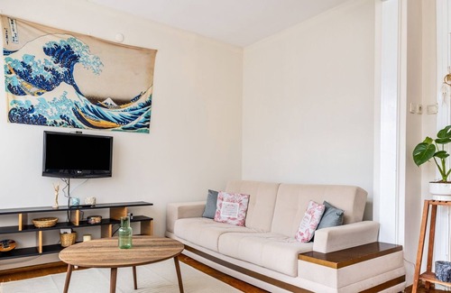 Moda Apartment | Flat w Balcony in Central Kadikoy Near Bull Statue