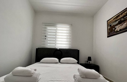 Karavas House | Flat w Garden 5 min to Coast in Kyrenia
