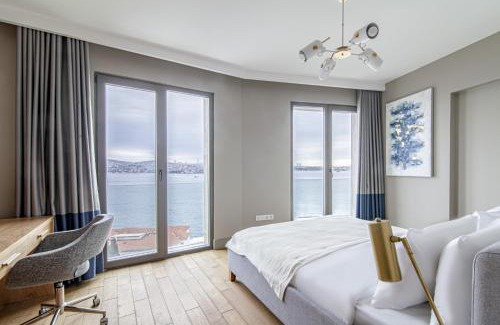 Kabatas Apartment | Flat with Panoramic Bosphorus View in Cihangir