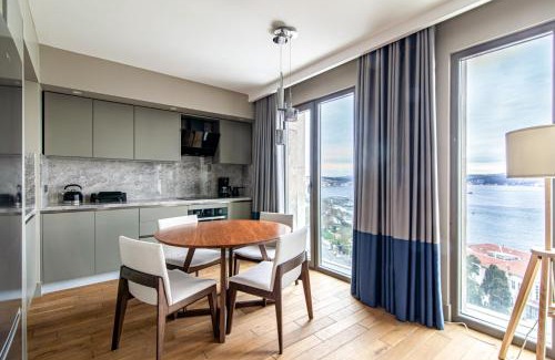 Kabatas Apartment | Flat with Panoramic Bosphorus View in Cihangir