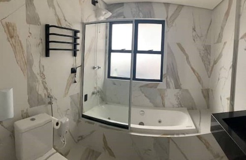 Sao Vicente Apartment | Flat with private hot tub, rooftop pool -500m from the sea