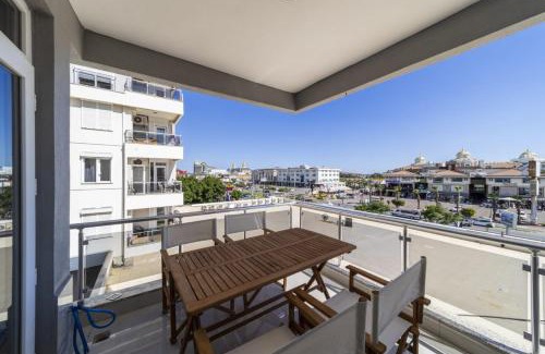 Lara Apartment | Flat with Walking Distance to Beach in Antalya
