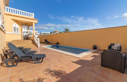 Maspalomas Villa | Flatguest Villa Veneguera