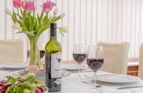 Cawston House | Fletcher's Rest