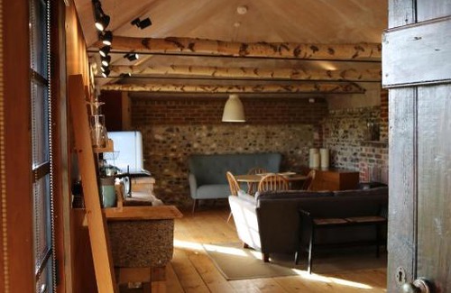 Chichester Apartment | Fletchers Bothy