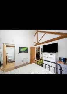 Halland House | Fletchers cottage