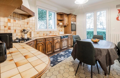Lanvallay House | Fleur Cotissa - Maison spacieuse pour 6 personnes