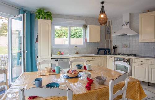La Bernerie-en-Retz House | Fleur d'été by Interhome