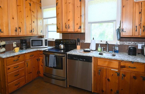 Berkeley Springs House | Fleur de Lis - A Knightly Abode!