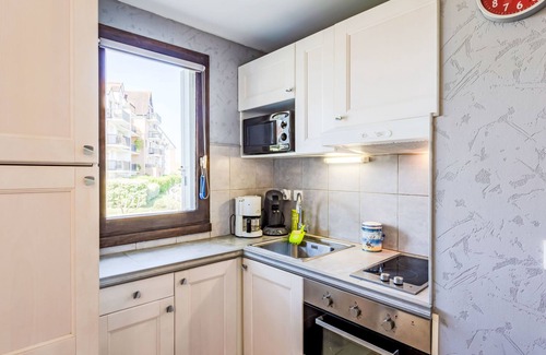 Cabourg Apartment | Fleur Marine by Interhome