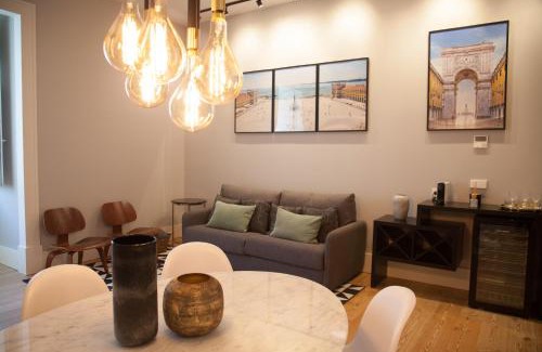 Santa Maria Maior Apartment | FLH Augusta's Arch Sophisticated Flat