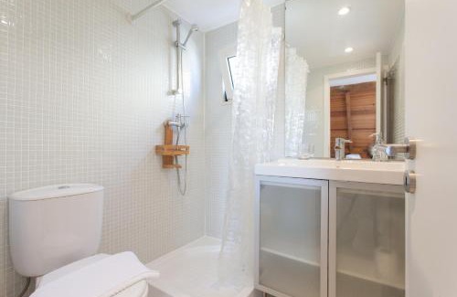 Bairro Alto Apartment | FLH Bairro Alto Loft with Sunny Terrace