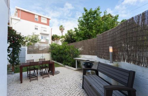 Cascais Apartment | FLH Cascais Apartment with Terrace