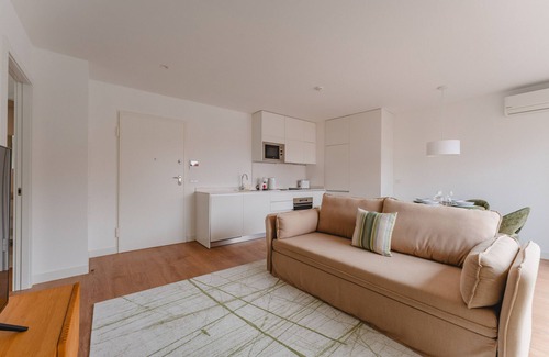 Old Town Apartment | FLH Funchal A Quinta do Conde Balcony Flat VIII