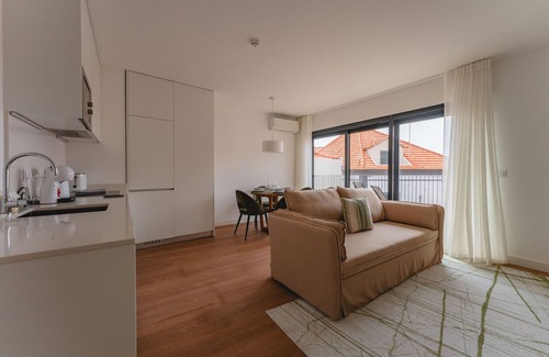 Old Town Apartment | FLH Funchal A Quinta do Conde Balcony Flat VIII