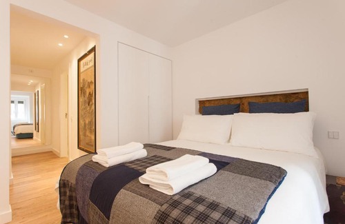 Lisbon Old Town Apartment | FLH Santa Marta Portuguese Flat