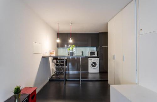 Santa Maria Maior Apartment | FLH Studio Alfama