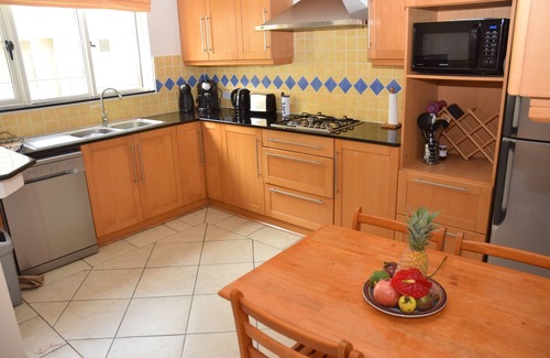 Flic-en-Flac Apartment | Flic En Flac: Appartment in a complex