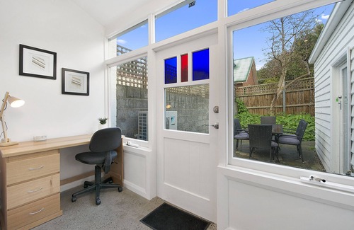 Hobart Central Business District Cottage | Flinders Cottage - Hobart