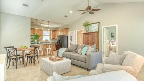 San Juan House | Flip Flop Cottage - Great rates and dog friendly with additional pet fee