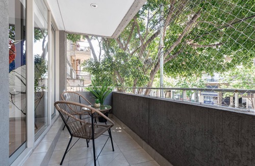Chacarita Apartment | Fliphaus + Greg Perez 3500 'A' - 1 Bd Patio & BBQ